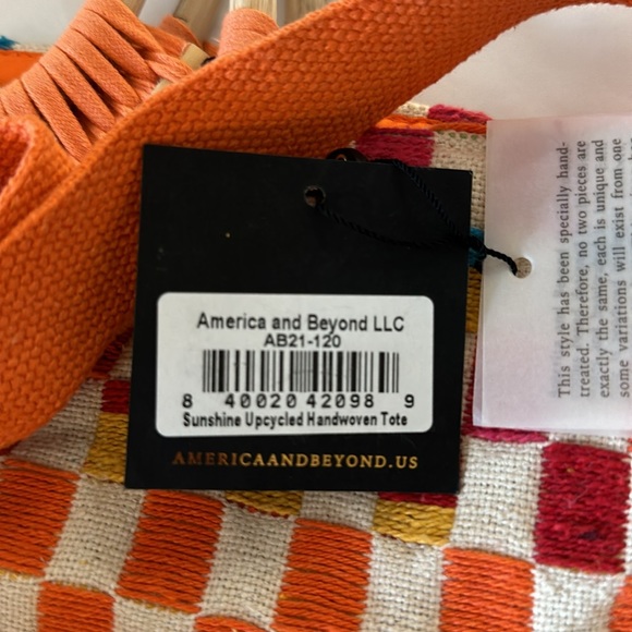 NWT America and Beyond Bag - Picture 2 of 2